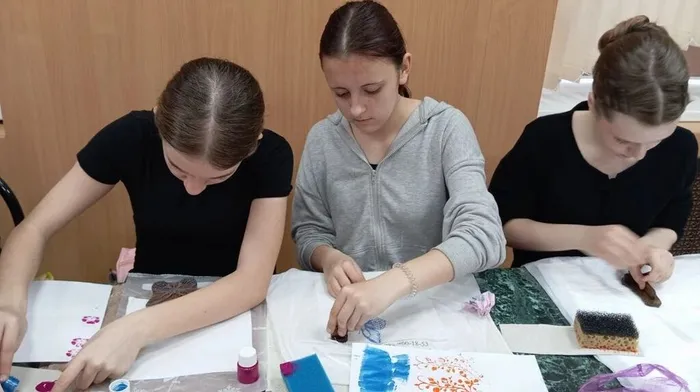 76735814-4baf-48b5-b9a7-f06febe85b25